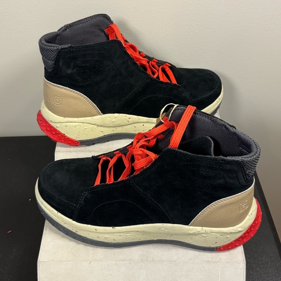 HOLO Stylish Black, red and Tan high top Men's Sneakers, Size 10, NWT - Picture 4 of 11